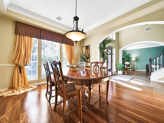 3rd image of 3622 Chessnut Glen Dr