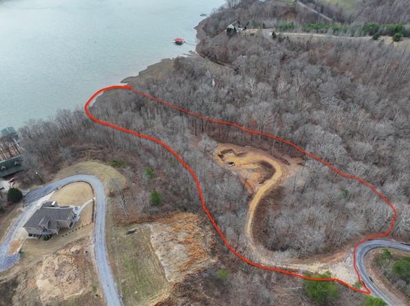 454 River Trace Rd, Dover, TN 37058