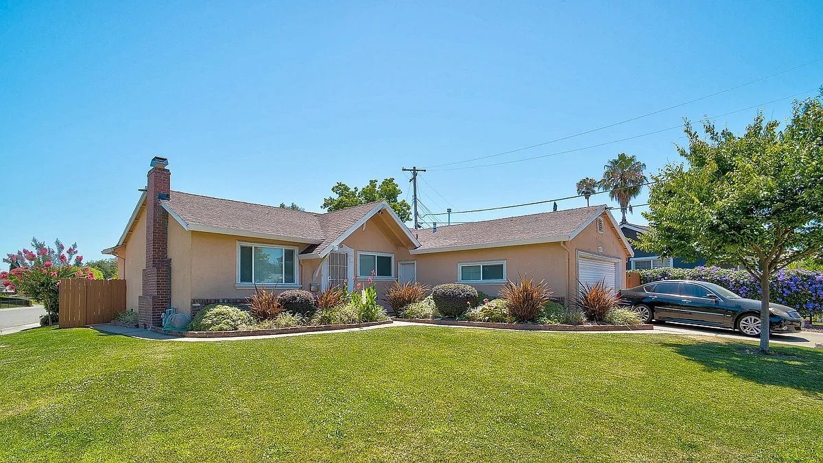 Building Photo - 5424 Frawley Way
