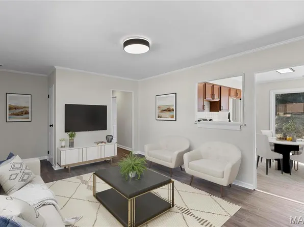 7780 Williams Ct, Saint Louis, MO 63143