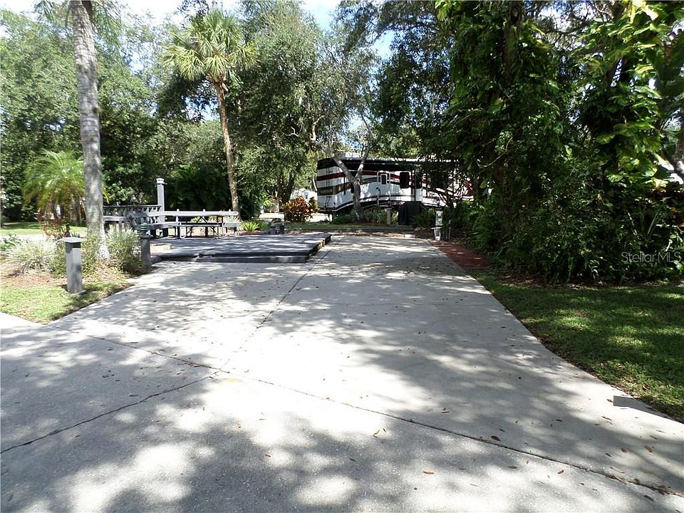 1st image of 232 Stallion Ln