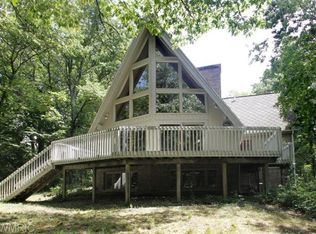 9995 Cobb Rd, Delton, MI 49046