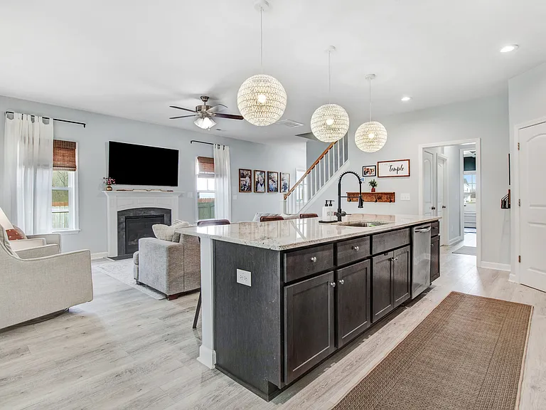 107 Villa Grey Ct — Photo 19