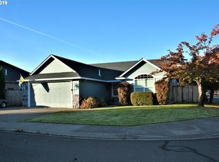 4050 S Redwood Dr, Springfield, OR 97478