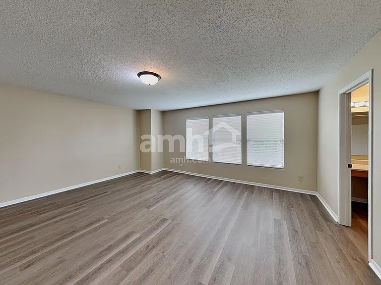626 Hickory Pine Dr — Photo 13