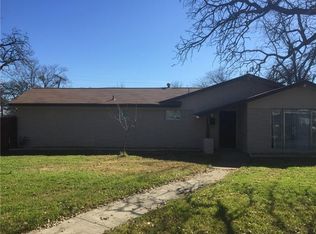 602 Slaughter Ln, Euless, TX 76040