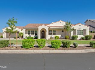 2814 E Branham Ln, Phoenix, AZ 85042