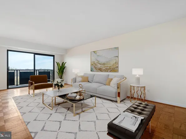 3100 S Manchester St APT 814, Falls Church, VA 22044