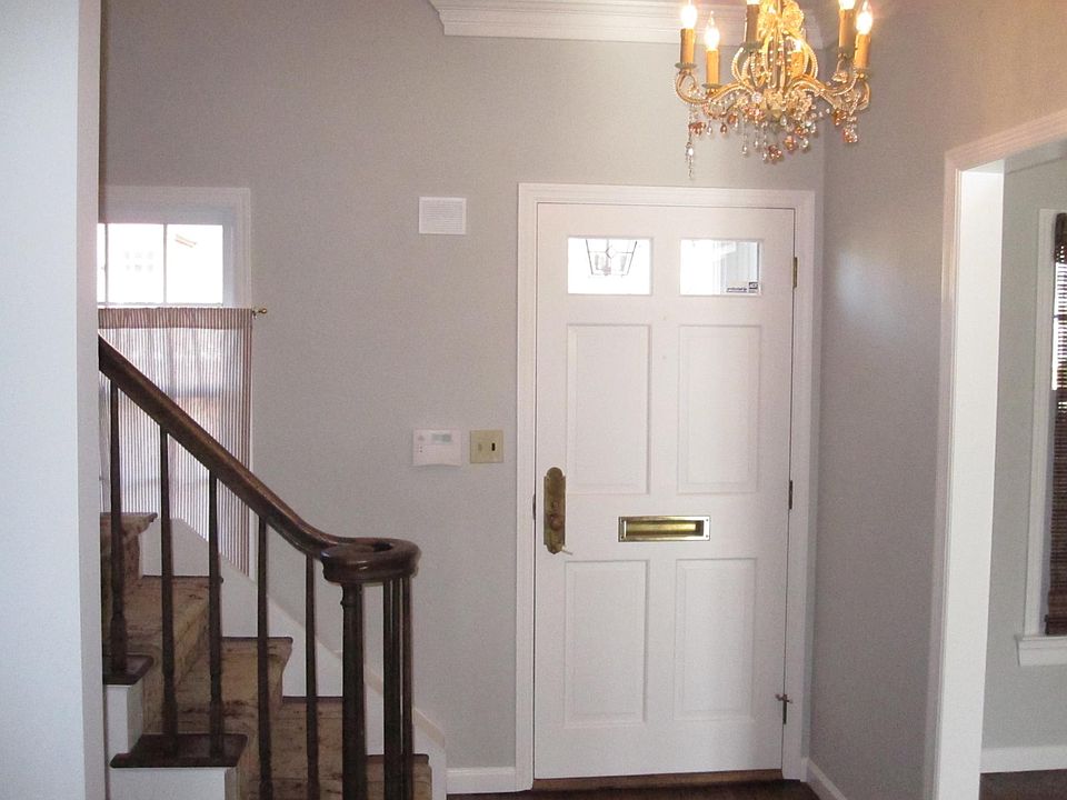 10 Duke Of Gloucester, Manhasset, NY 11030 Zillow