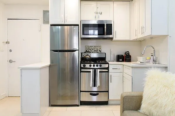 Rented by Finest Furnished LLC | media 41