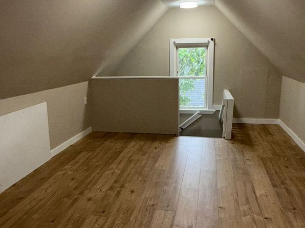 293 Eastern Ave FLOOR 2