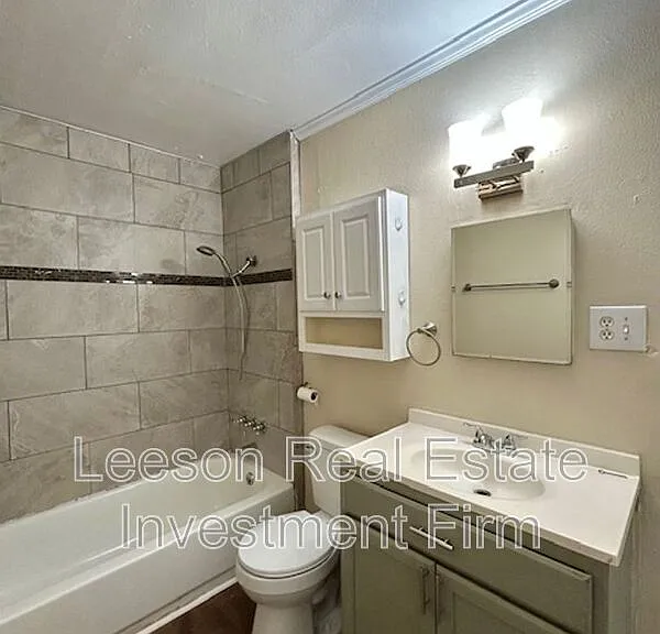 905 Rome St — Photo 7