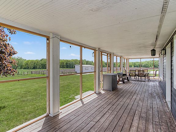 5th image of 3701 Deer Run Rd