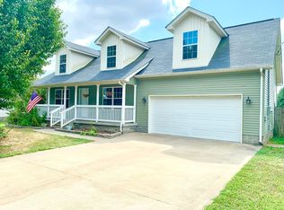 819 Stableford Rd, Oak Grove, KY 42262
