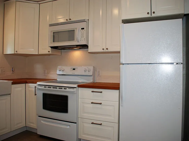 Tamalpais Avenue 52 — Photo 6