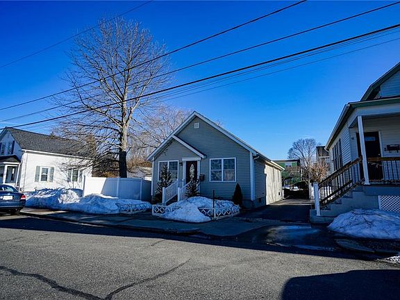 3rd image of 45 Leo Ave