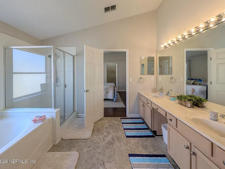 12985 Harborton Dr — Photo 20