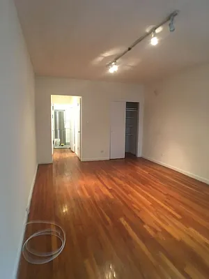 Rented by Sky Management | media 16