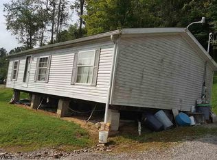 133 Montgomery Aly, Weston, WV