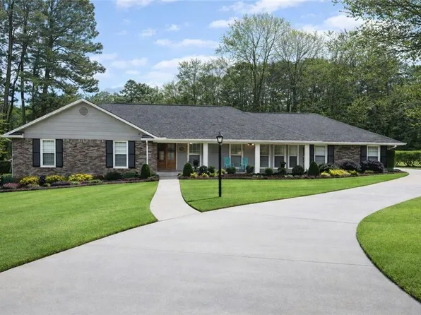 1059 Coronation Dr, Atlanta, GA 30338