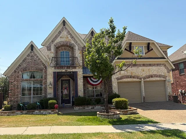 10303 Sandbar Dr — Photo 2