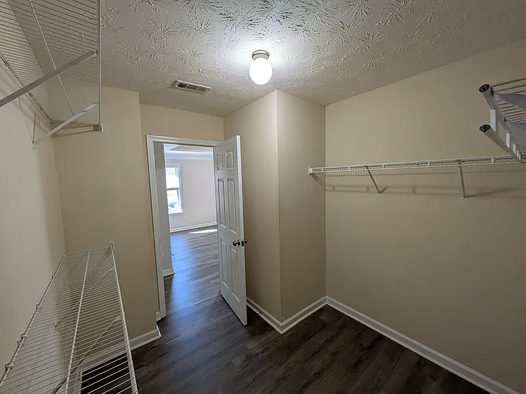 375 Searchlight Dr — Photo 15