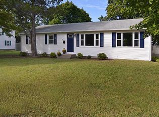 311 Long St, Warwick, RI 02886