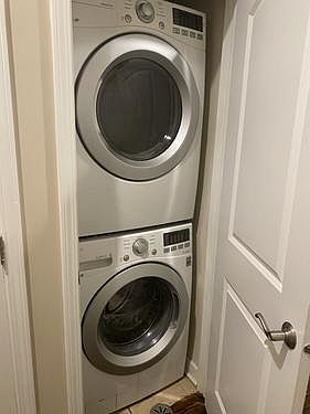 3rd image of 6646 S Greenwood Ave APT 1N