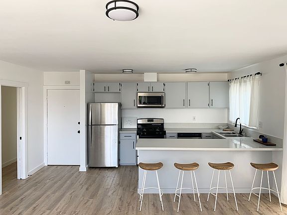 3rd image of 10762 Massachusetts Ave APT 7