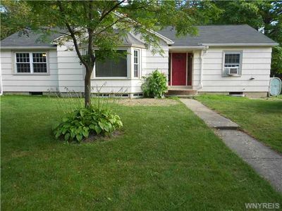 6073 Bunting Rd, Orchard Park, NY, 14127