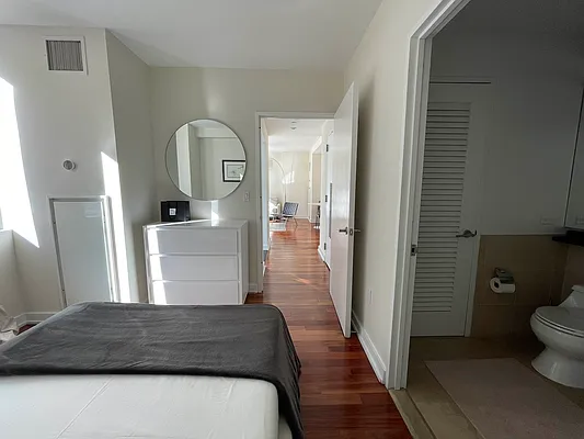 Rented by Raul Alexander Cossio, LREB | media 12