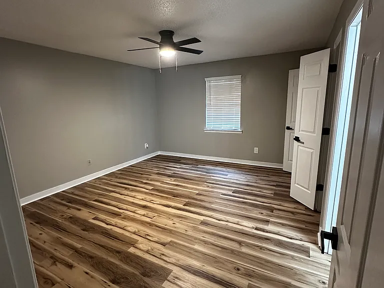 1712 Talmadge Rd — Photo 6