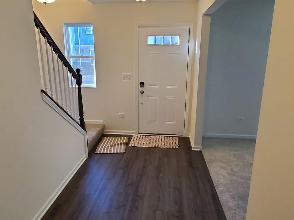 1st image of 838 Finley Dr