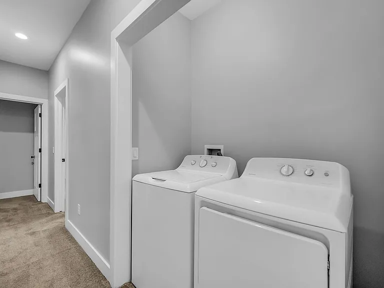 1133 E 3150 N — Photo 20