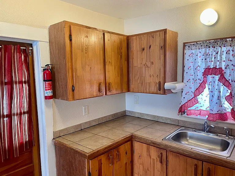104 E Taylor Ave — Photo 4