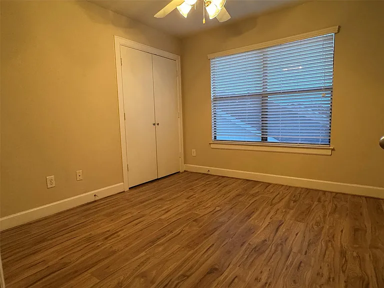 11315 Main St #1302 — Photo 16