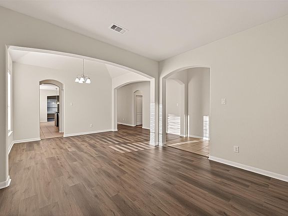 4th image of 25354 Holton Ridge Dr