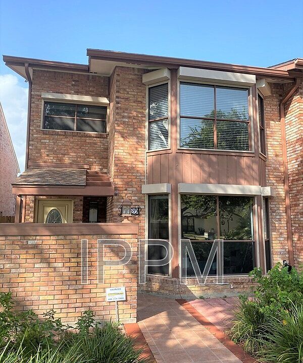 1st image of 5320 Guava Dr
