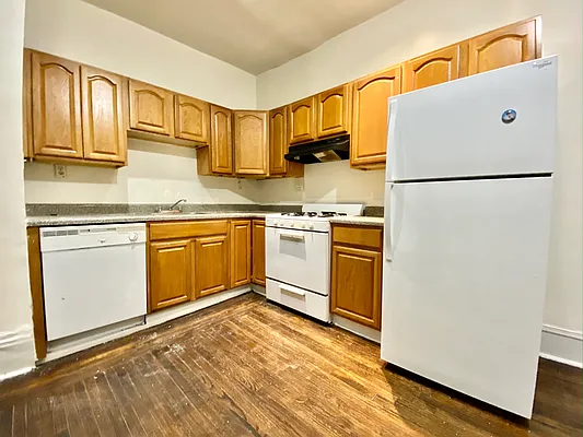 Rented by Bohemia Realty Group | media 3