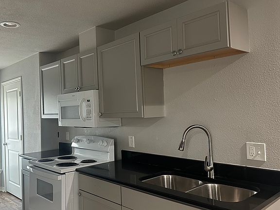 3rd image of 2540 & 2544 Milam St #2544