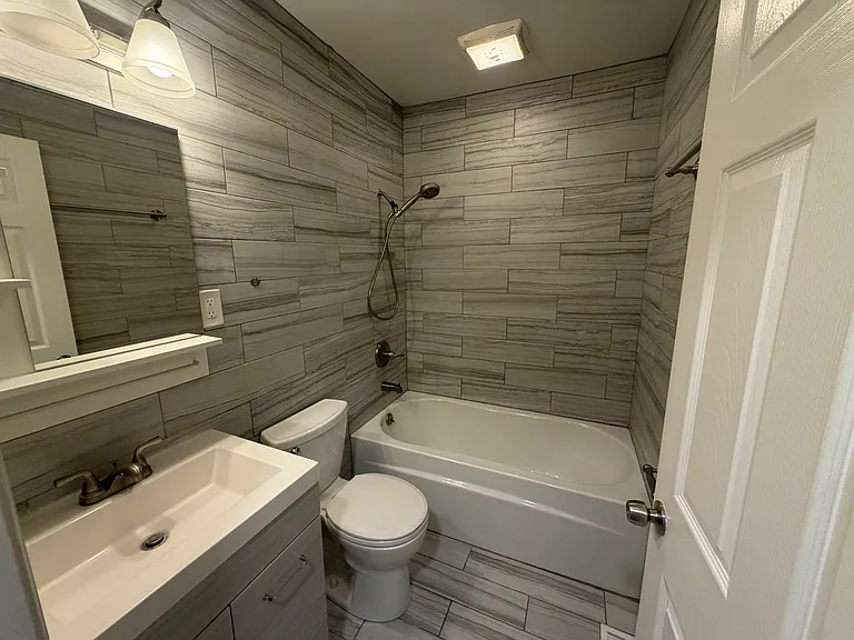 2400 Longview Ave — Photo 7