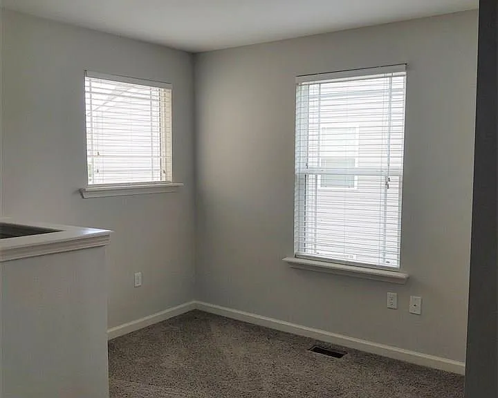 208 Falling Water Ln SW — Photo 11