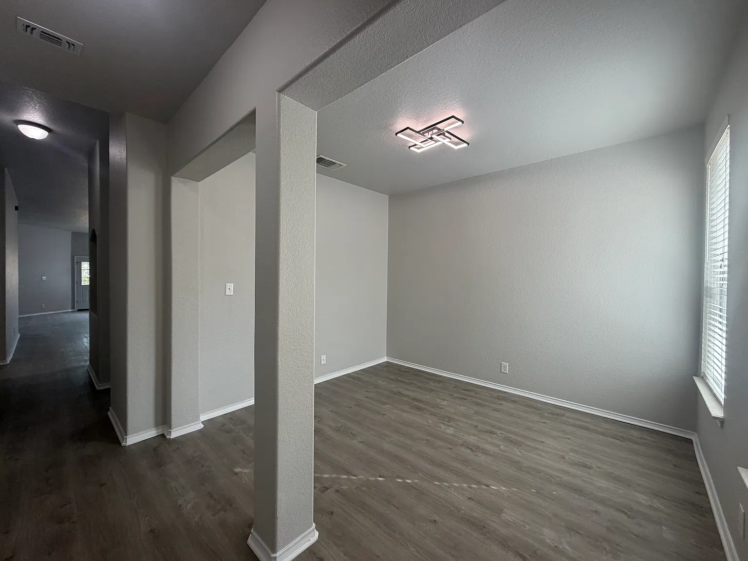 4 bed, 1835 sqft, $2,195 — Photo 1