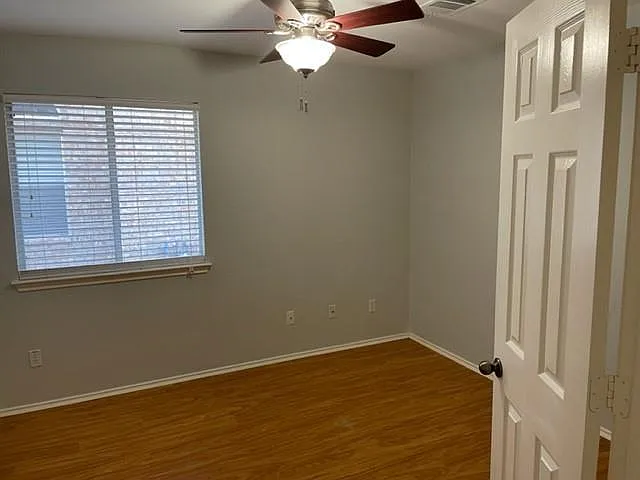 3776 Castle Rock Dr — Photo 7