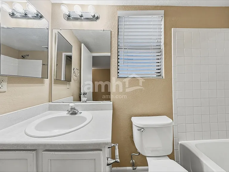 9957 E Paseo — Photo 16
