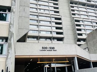 530 Laurier Ave W #910, Ottawa, ON K1R7T1
