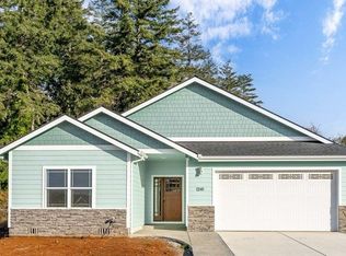 1241 Lighthouse Ln, Brookings, OR 97415