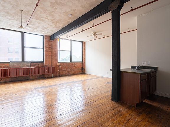 5th image of 1652 W Fort St #0B-1Ba-600Sqft
