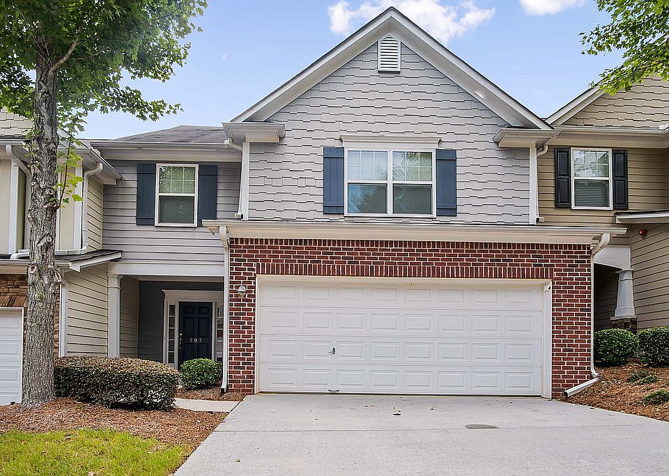 1st image of 705 Woodland Pl