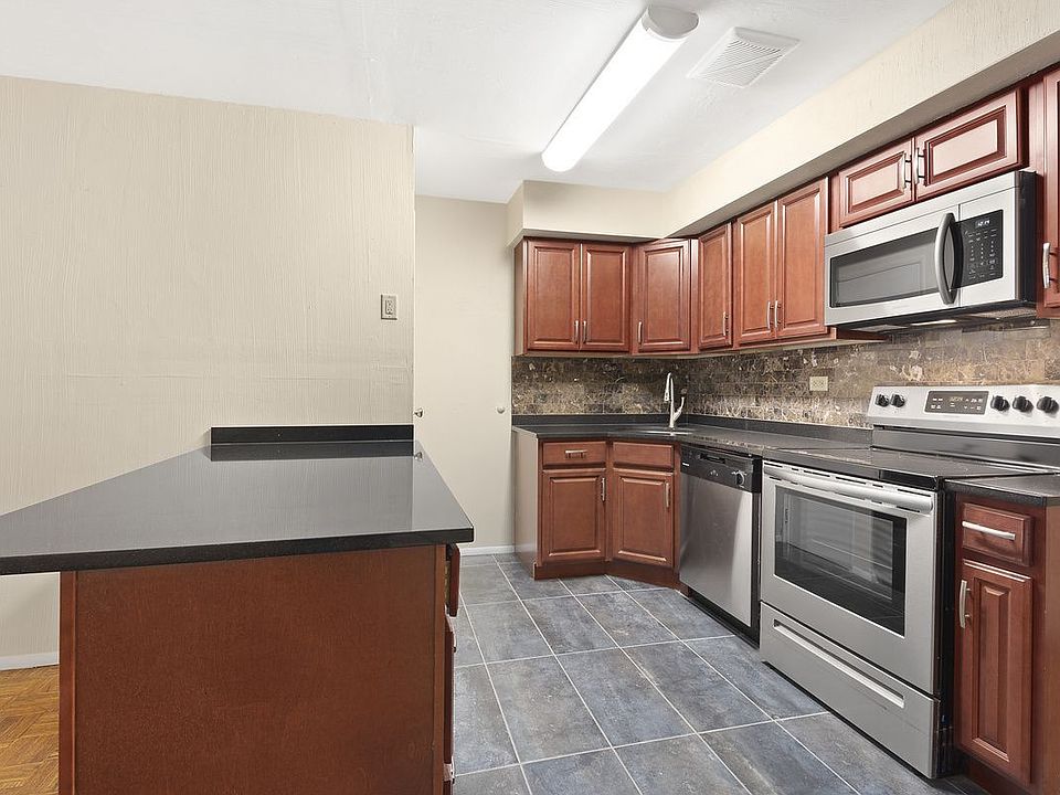 1st image of 154 W 9th St APT 1